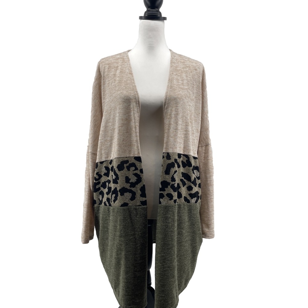 Cardigan Sweater Women's Medium Boho Animal Print Mix Artsy Mix Media Pockets